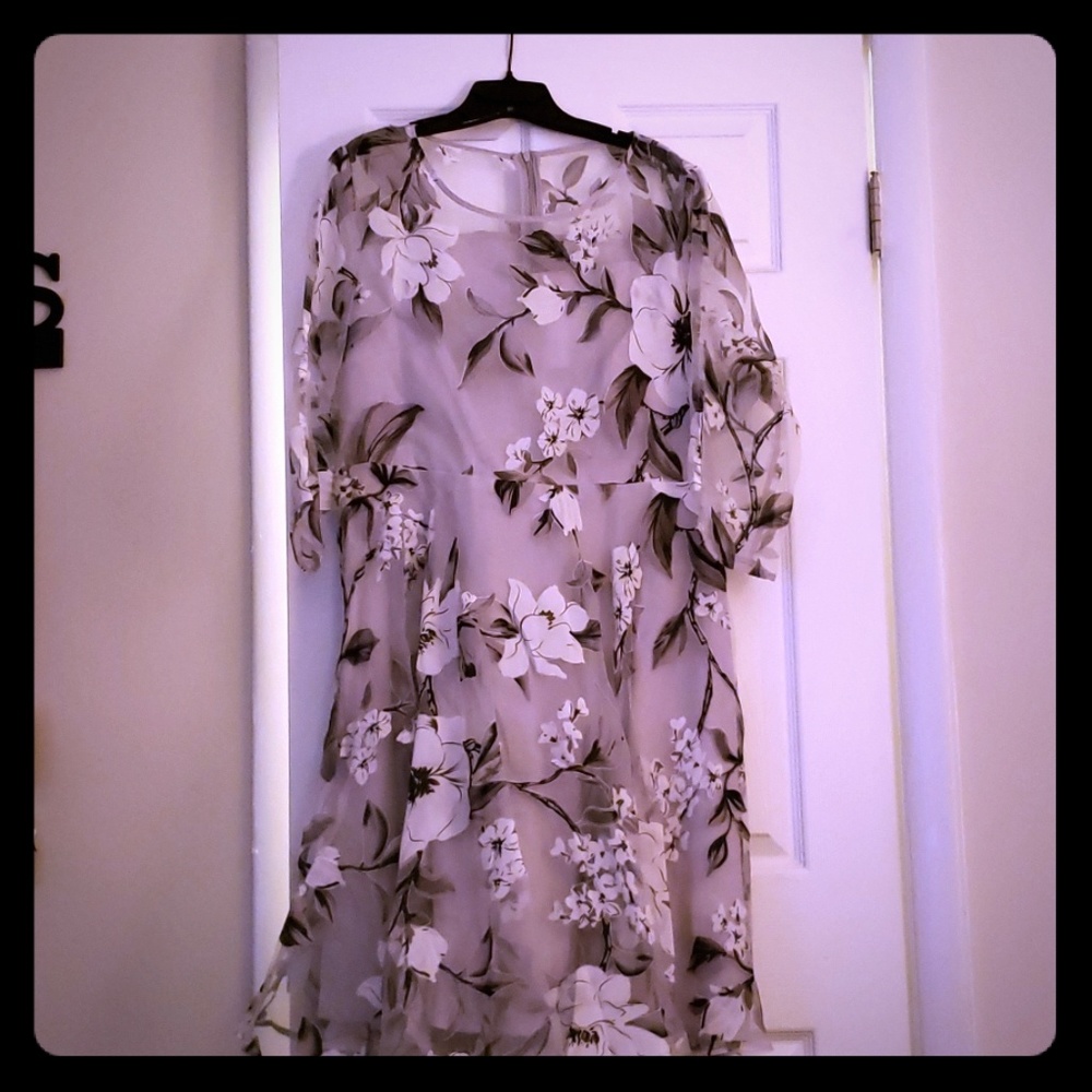 Dress by FashionMia (PLS READ DESCRIPTION)